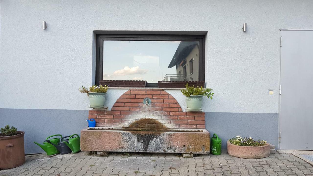 Ferienwohnung/Monteurzimmer Auf Dem Bauernhof Mörlenbach 外观 照片